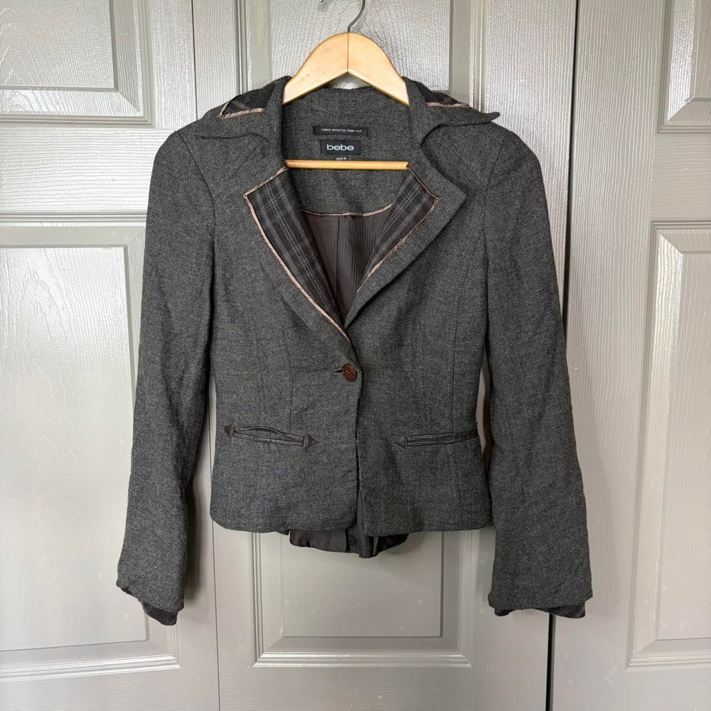 Bebe Y2K Blazer Jacket Grey Brown Plaid Trim Pleated Peplum Italian Fabric Sz 4